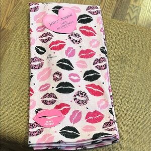 Betsey Johnson Pink and Black Lip Print Towels